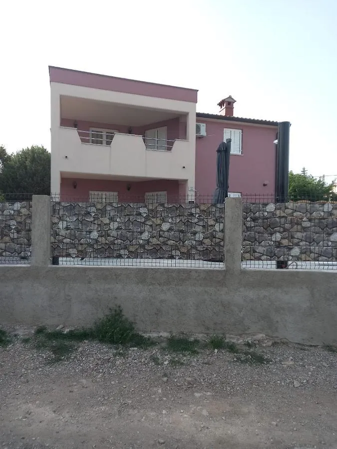 לאבין Apartmani Leiva דירה